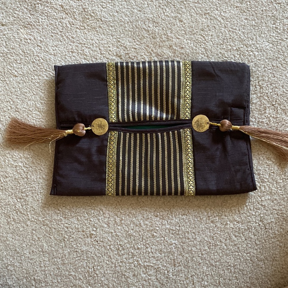 Exotic Mediterranean Kleenex holder!